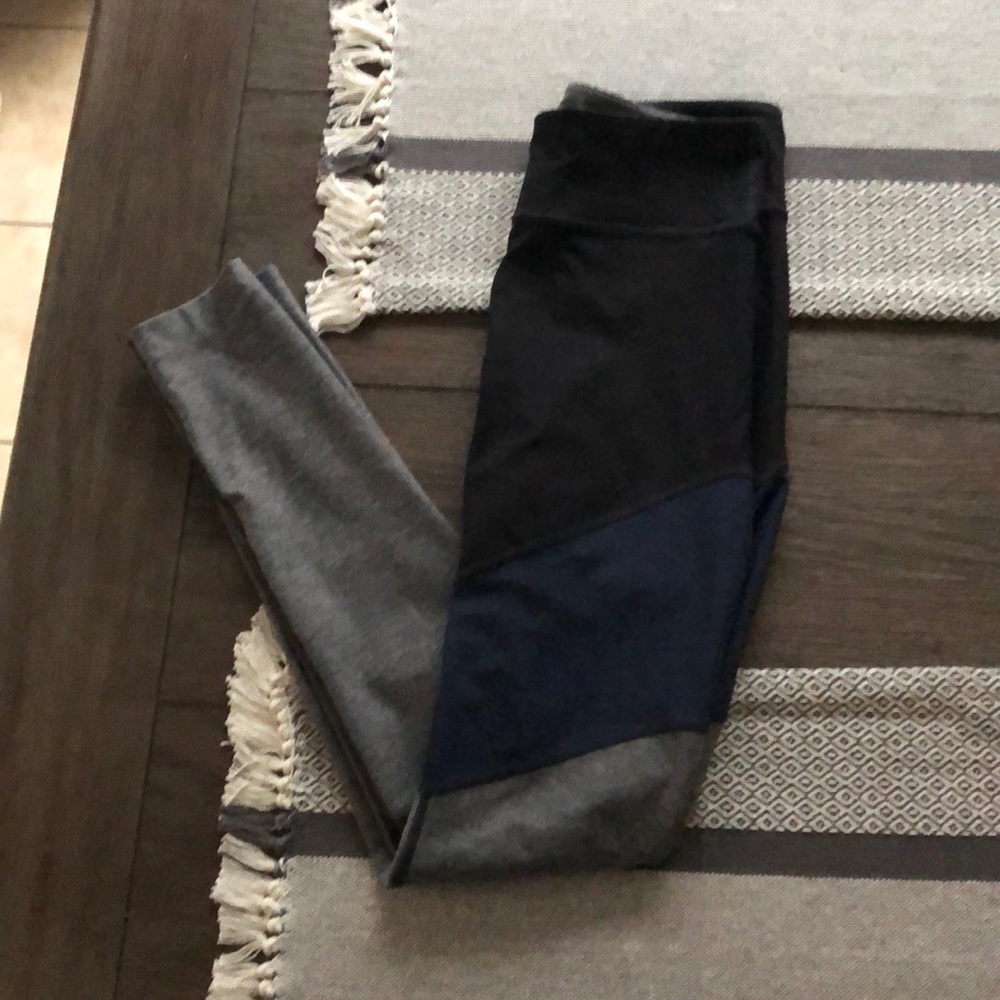 Outdoor voices leggings